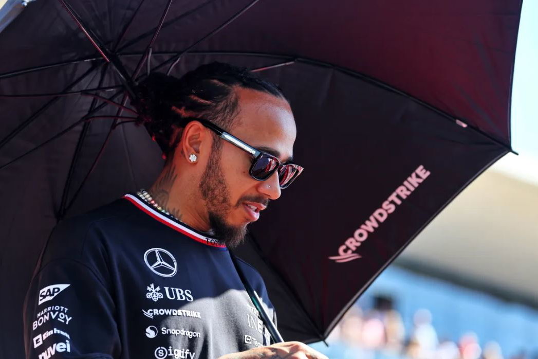 【激レア】  × lewis hamilton コート Lewis Hamilton.JPG?width=1600&